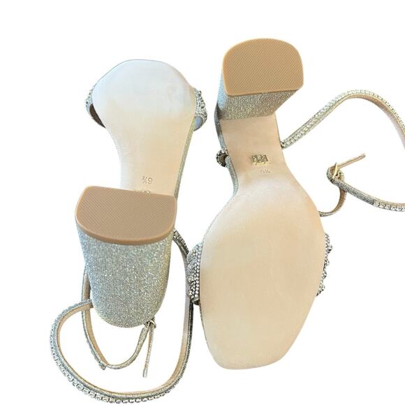 Badgley Mischka Becca Jeweled Dressy Block Heel Sandals NEW Size 6.5 - Picture 11 of 12